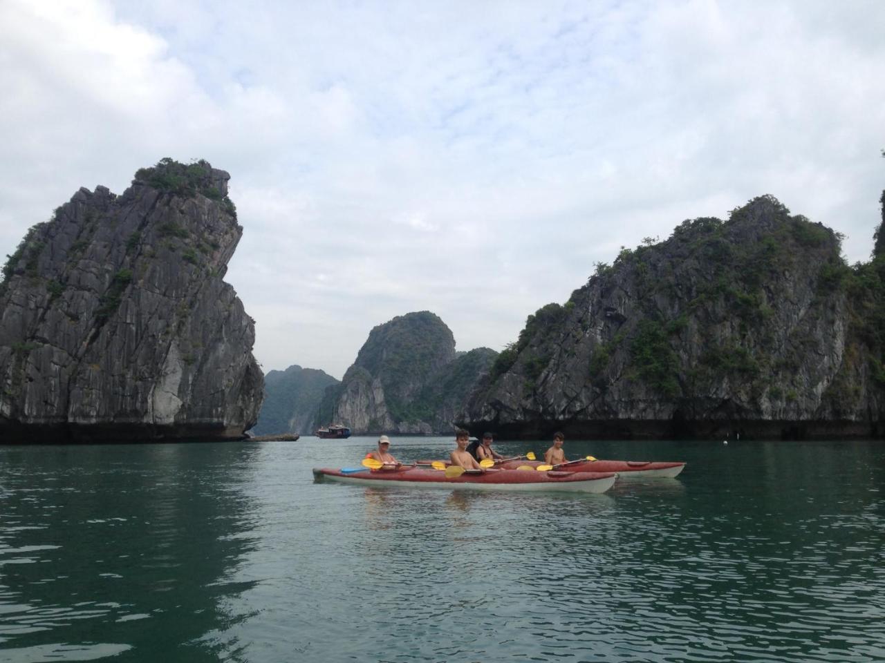 Alibaba'S Hotel Cat Ba Island Eksteriør billede